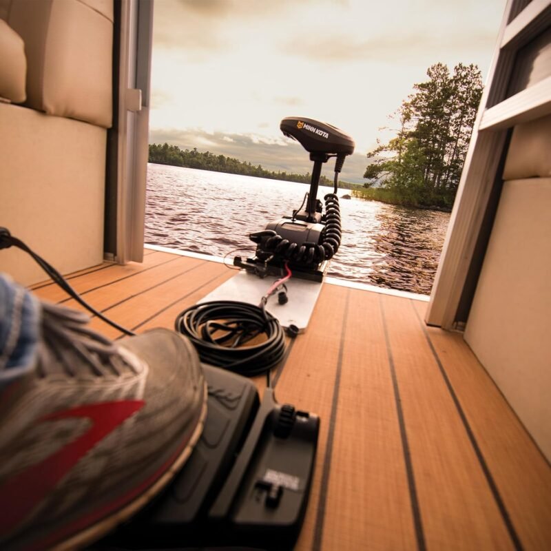 Minn Kota 1358441 PowerDrive Bow-Mount Trolling Motor with Foot Pedal, 45 Lb. Thrust, 48 in. Shaft, Freshwater - Image 8